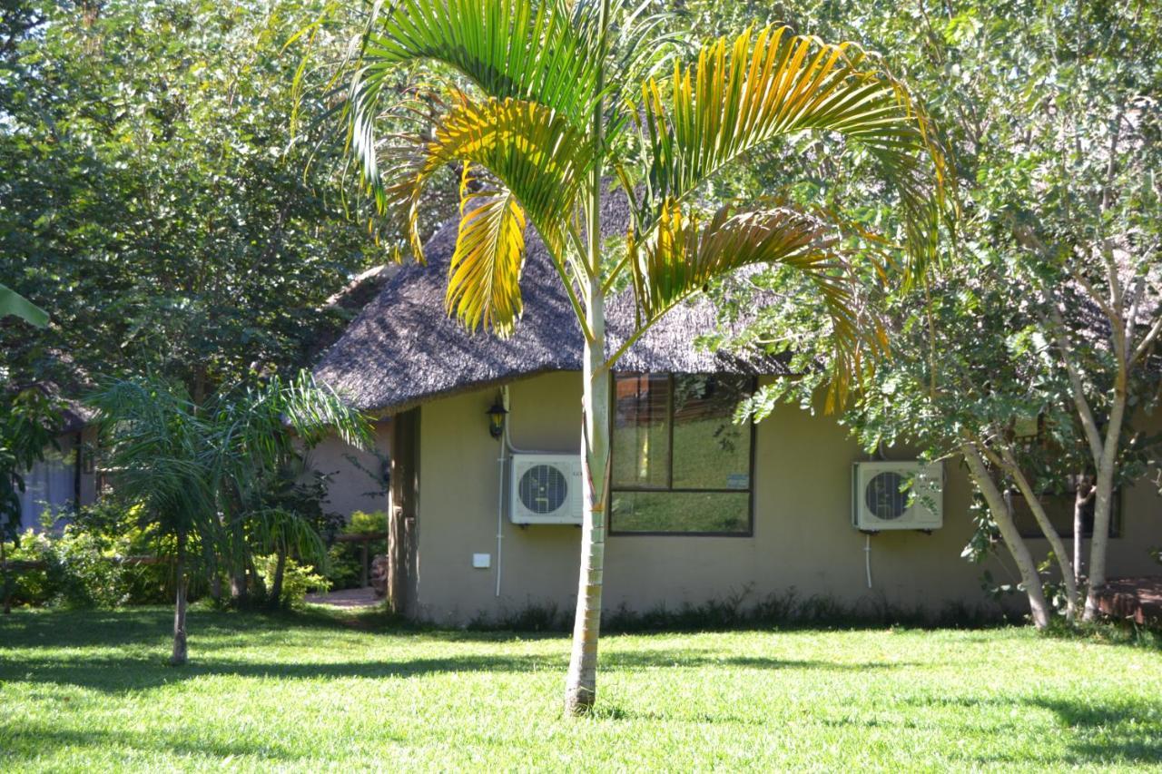 Chobe Sunset Chalets Lesoma Luaran gambar